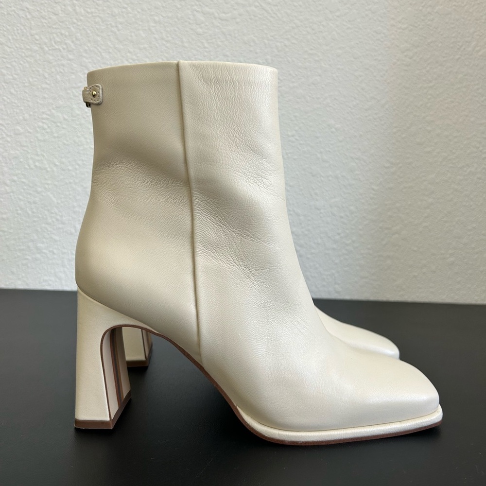 Sam Edelman Modern Ivory Square Toe Ankle Boots Size 9.5M